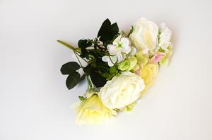 Růže a hortenzie kytice